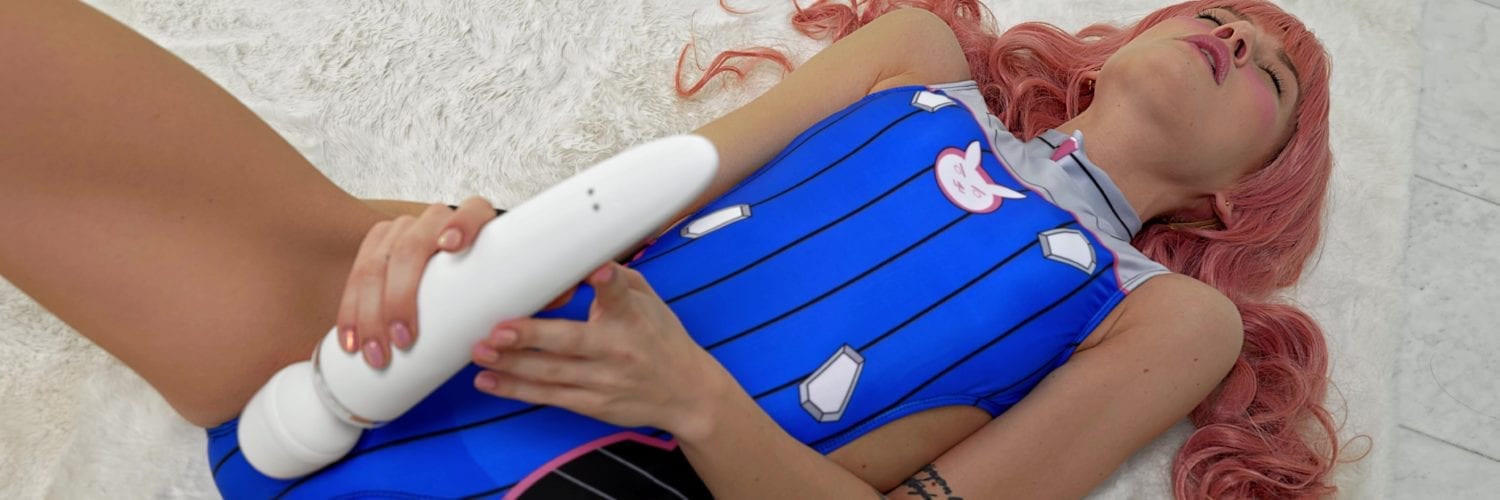 Cosplaying Pornstar Tiffany Tatum masturbation with vibrator